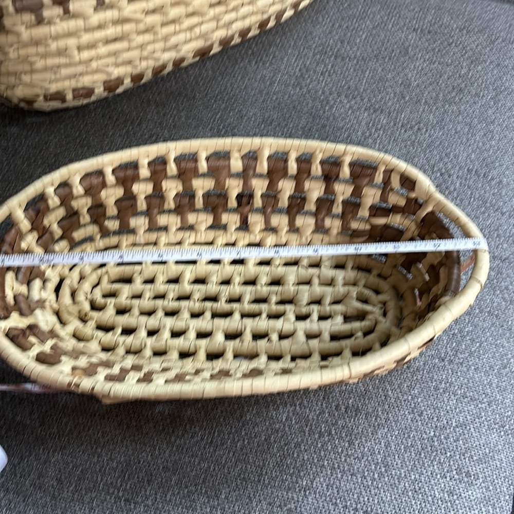 Handwoven basket handle tote with oval basket - Picture 6 of 9